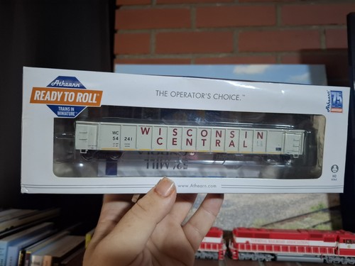 Athearn rtr wisconsin central - wisconsin,
